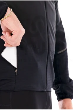 Essential Insulator Hybrid