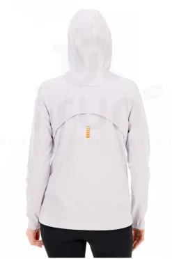 Outrun The Storm femme